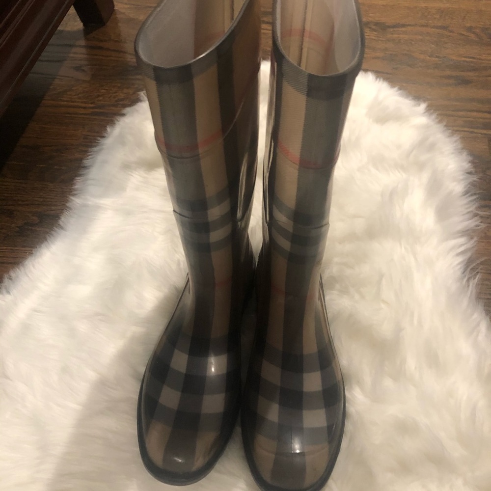 Burberry tall rain boots